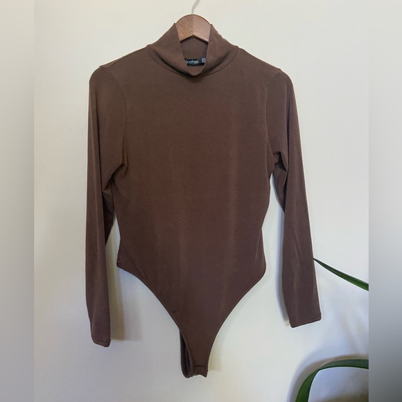 🌸 Boohoo 🌸 brown turtleneck bodysuit - Picture 2 of 9